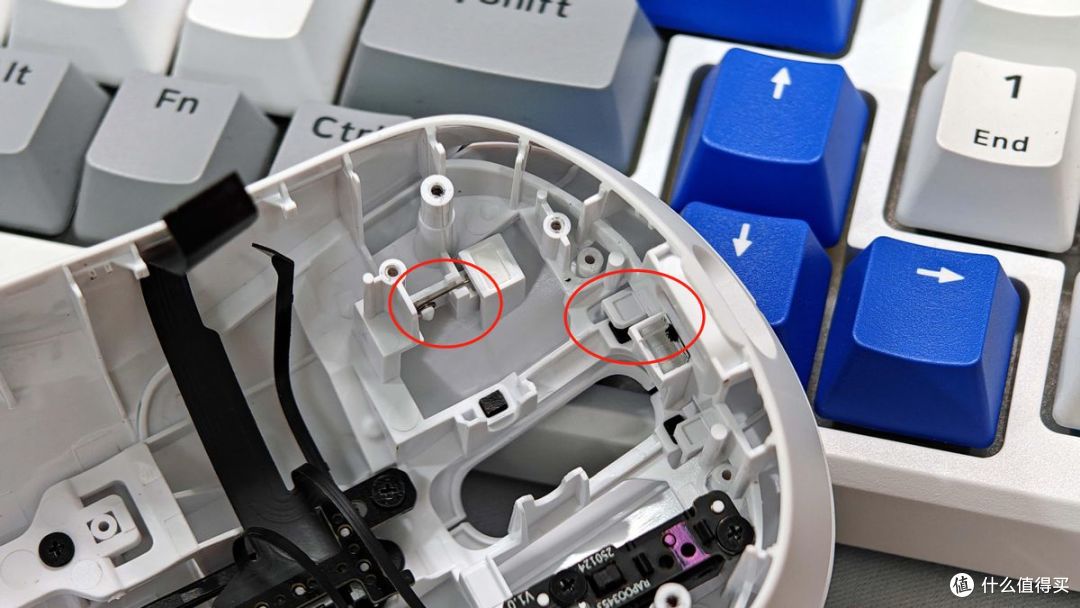 跟蝰蛇V3一比高下?雷柏VT3 MAX二代双8K游戏鼠标拆解测评
