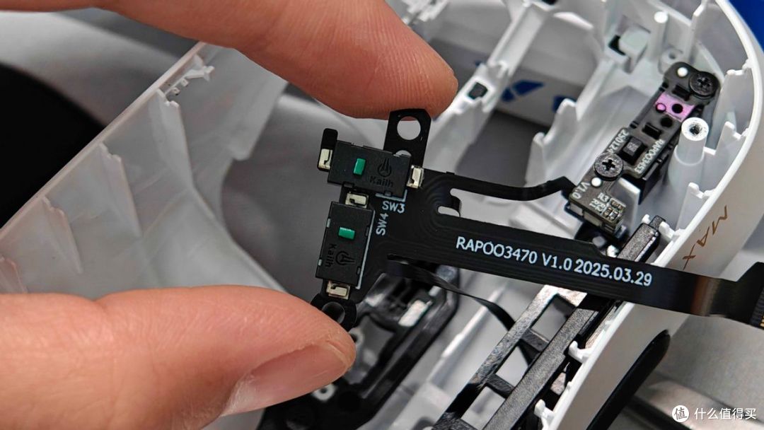 跟蝰蛇V3一比高下?雷柏VT3 MAX二代双8K游戏鼠标拆解测评