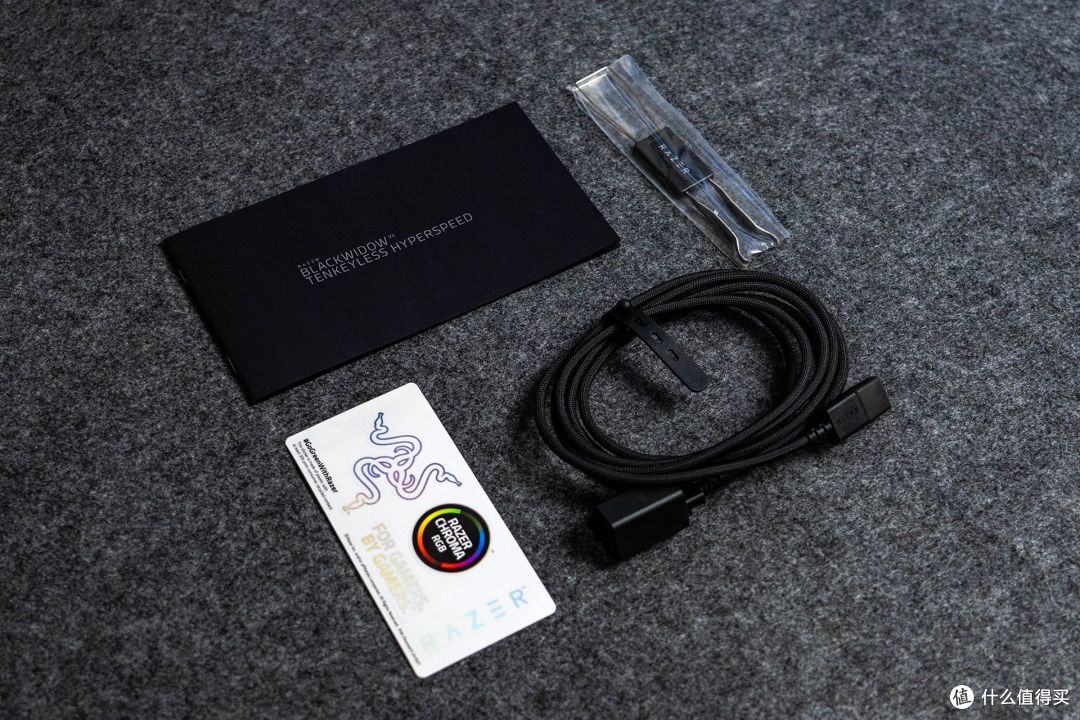 通往客制化的“捷径”,雷蛇黑寡妇蜘蛛V4竞技极速版机械键盘体验