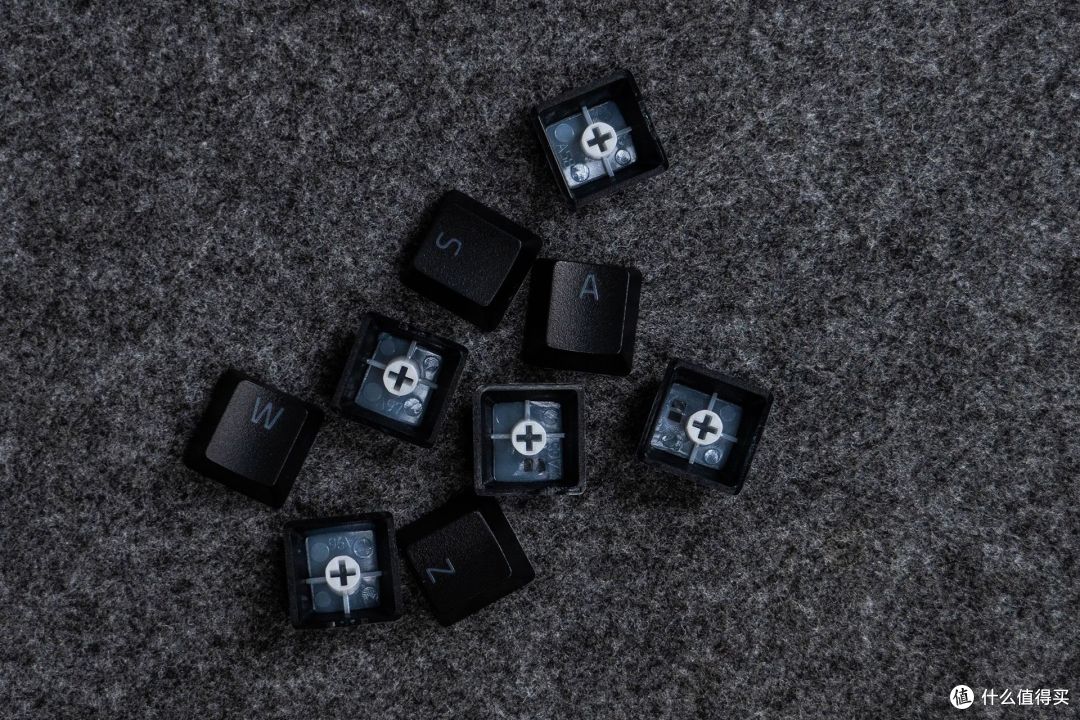 通往客制化的“捷径”,雷蛇黑寡妇蜘蛛V4竞技极速版机械键盘体验
