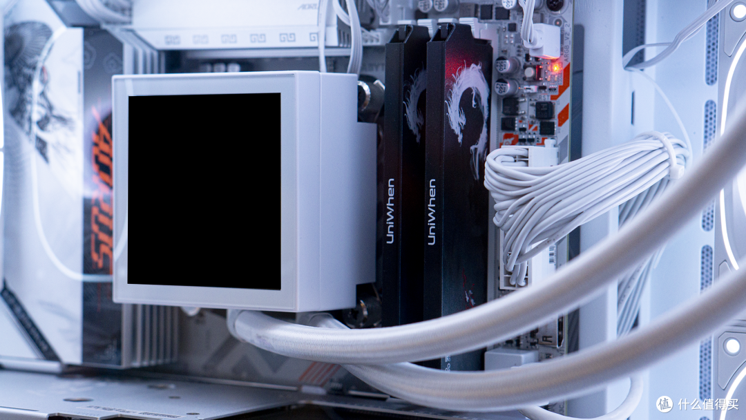 国风内存卷王登场!紫光国芯云彣绫龙 48GB 6000C36实测!
