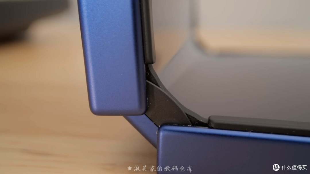 12+256卖7999 三星Z Flip7深度体验 对比Flip6提升多少?值得买吗