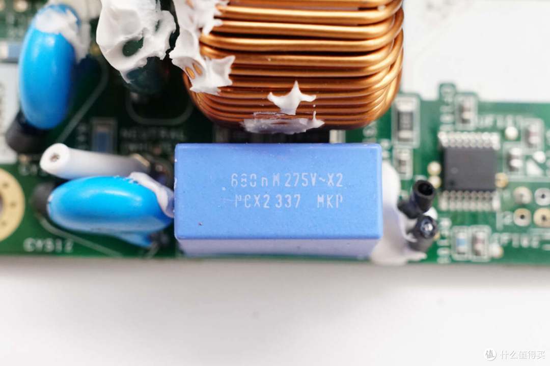 80PLUS钛金认证,英特尔1600W服务器电源拆解