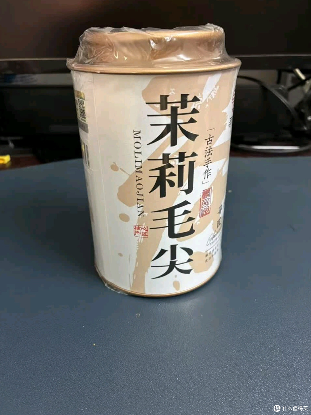 寻西湖2025特级茉莉飘雪七窨一提测评:100g罐装里的江南春韵