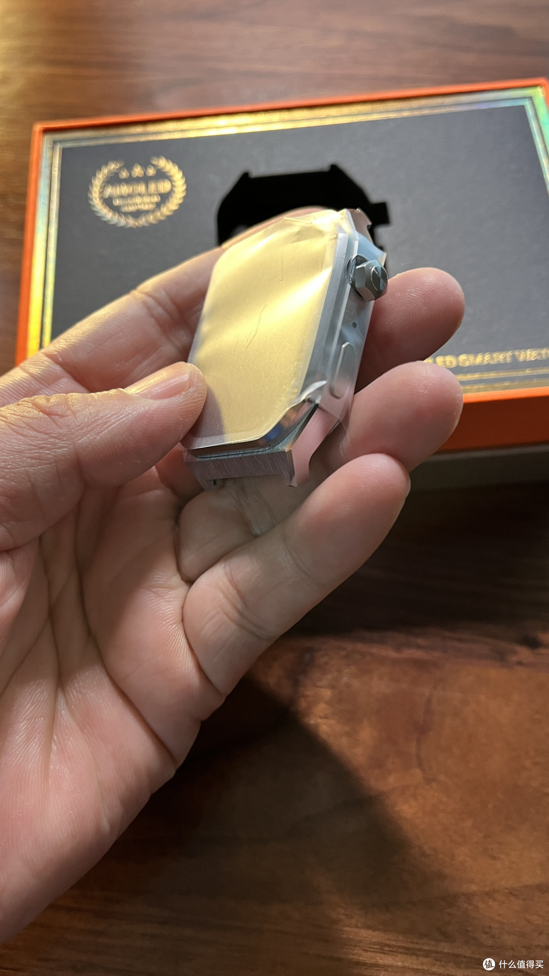 锋芒与温度并存 BLINBLIN HD40金属风智能手表,重新定义腕间智慧