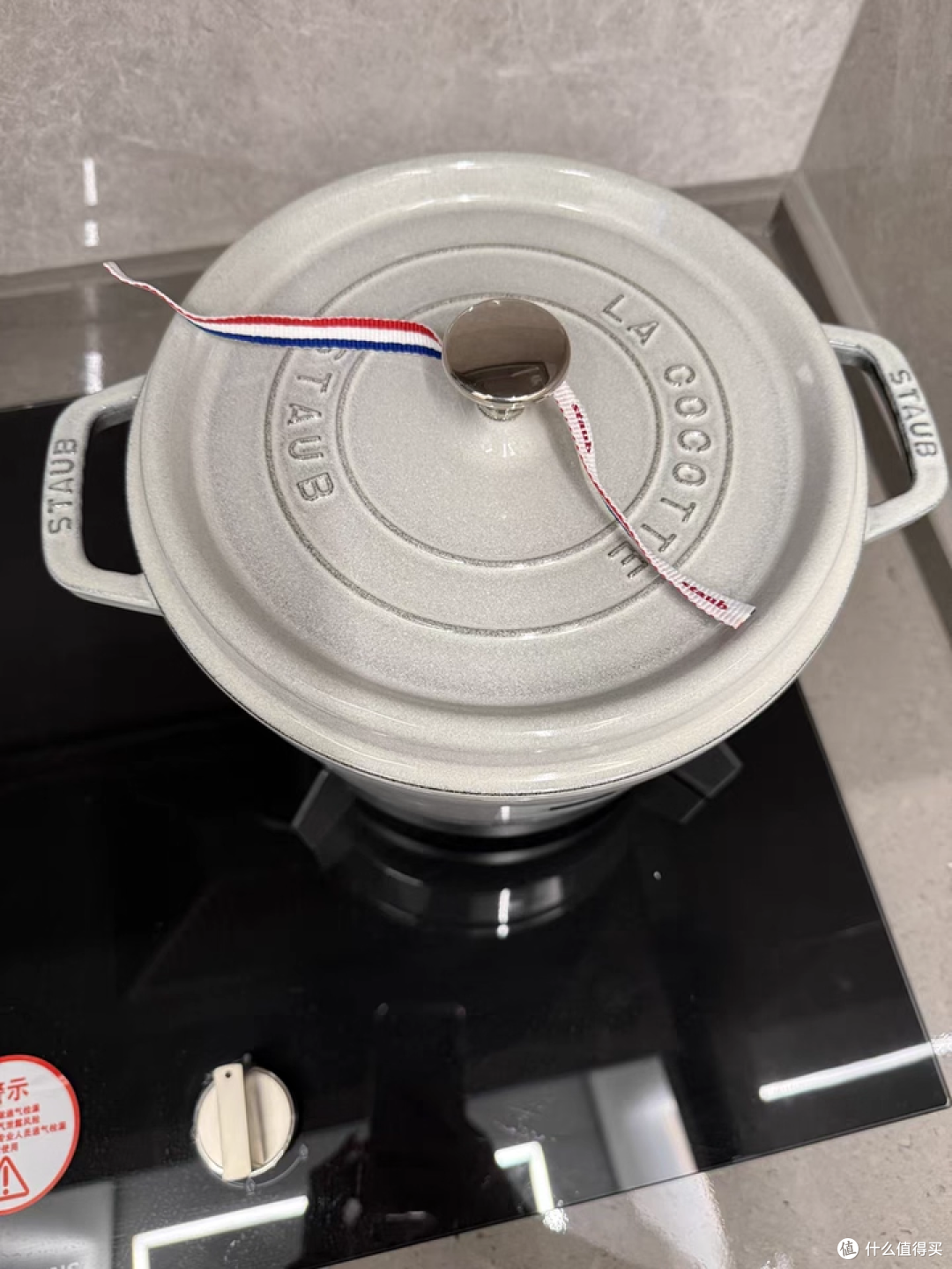 staub 松露白珐琅锅：炖煮都出色，还好洗​
