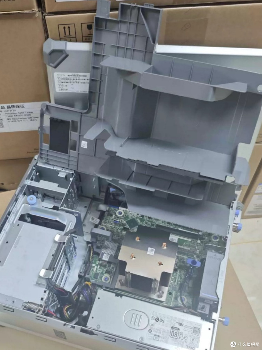 戴尔T160塔式服务器:小巧高效
