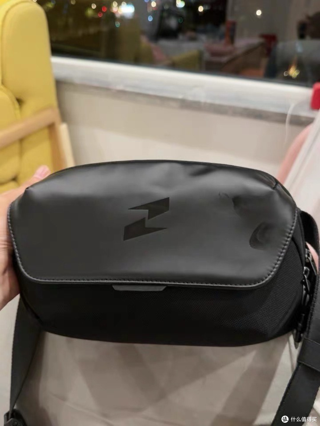轻装上阵的都市利器：TAJEZZO探迹者P6S斜挎包