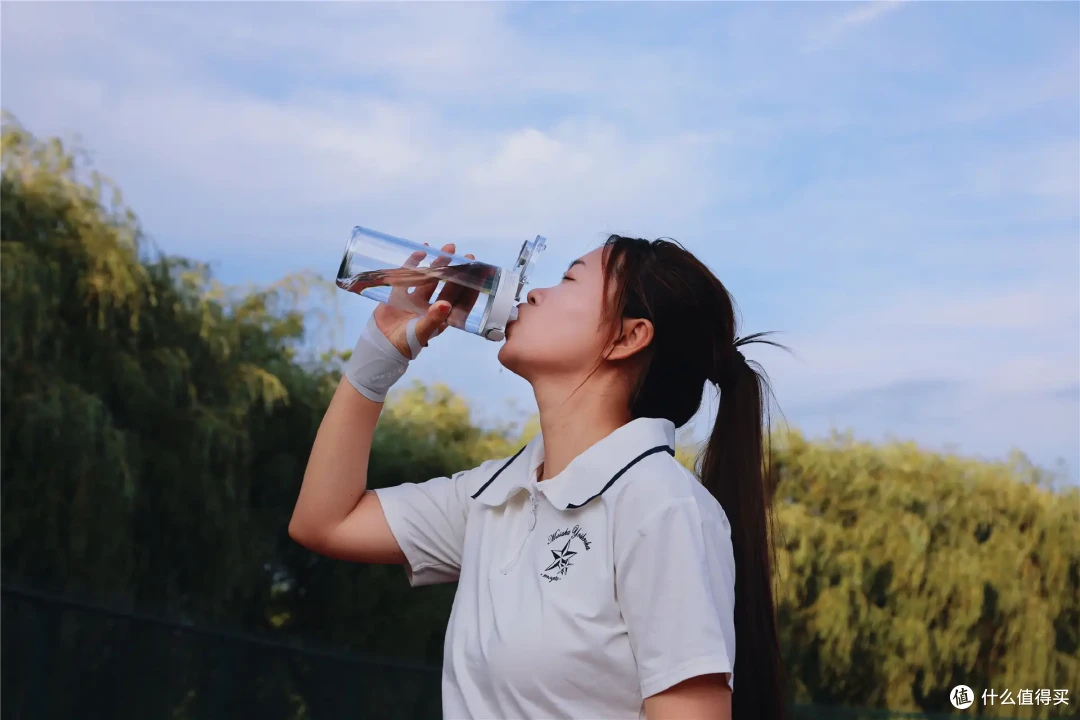 救命!夏日运动全靠它续命!米家便携水杯真的太太太能打了