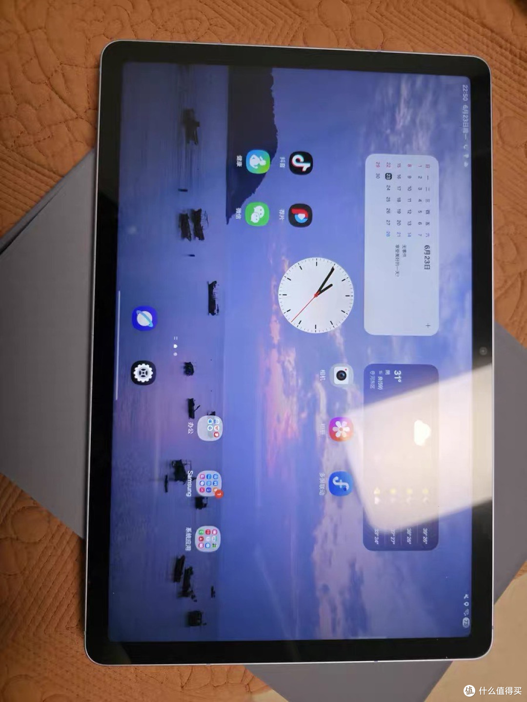 三星Tab S10 FE轻薄便携,性能出色