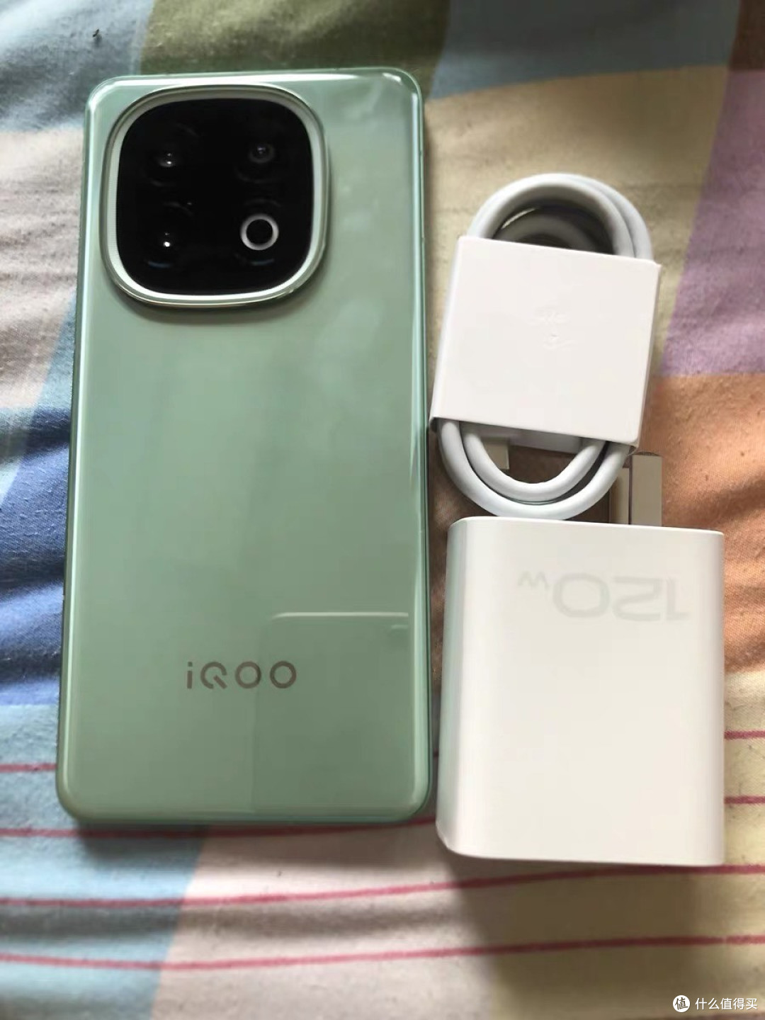 iQOO 13：老爸使用续航与性能兼备
