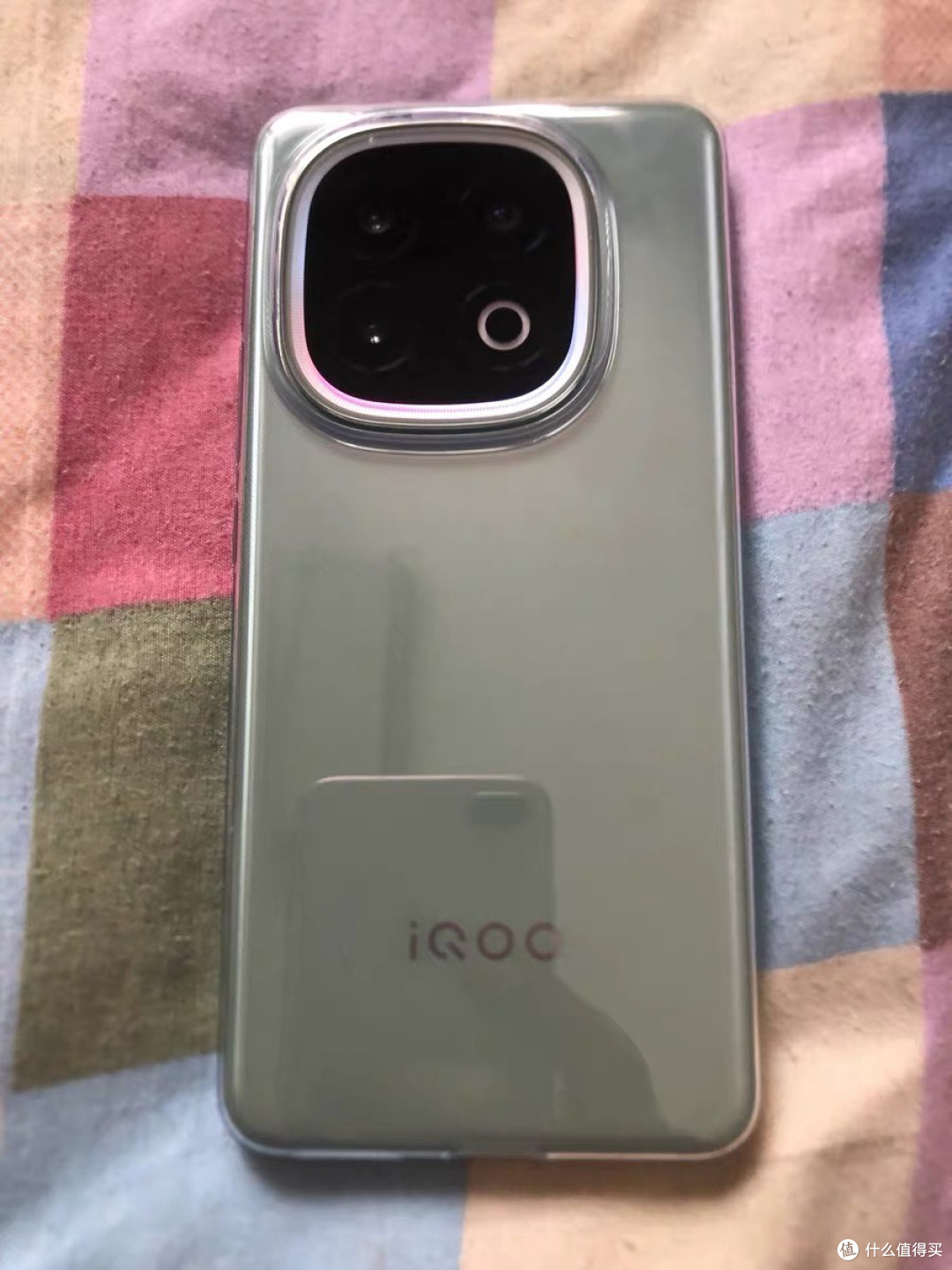 iQOO 13：老爸使用续航与性能兼备