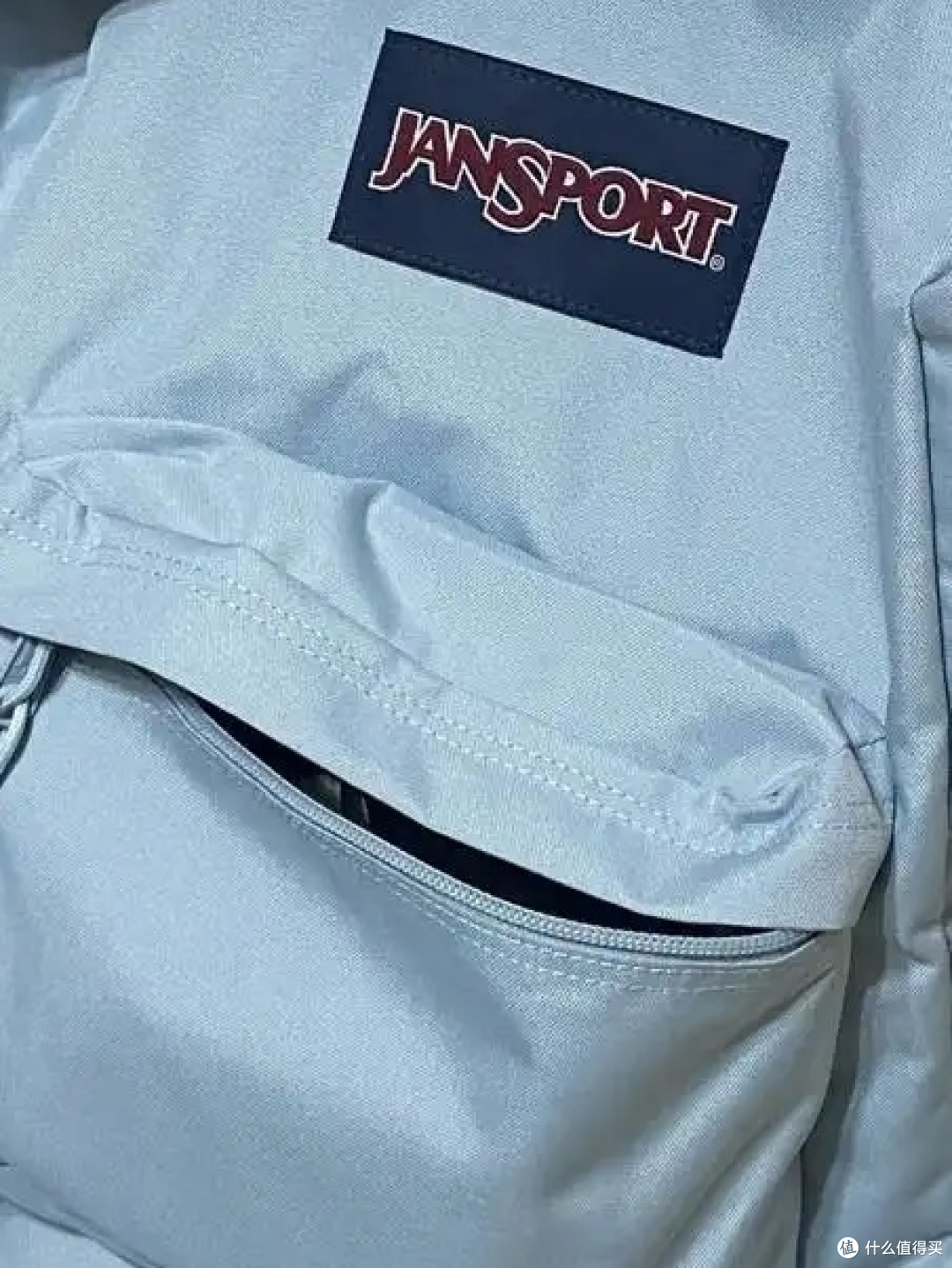 JANSPORT为何能成为校园坦克？耐用性和实用性完美结合