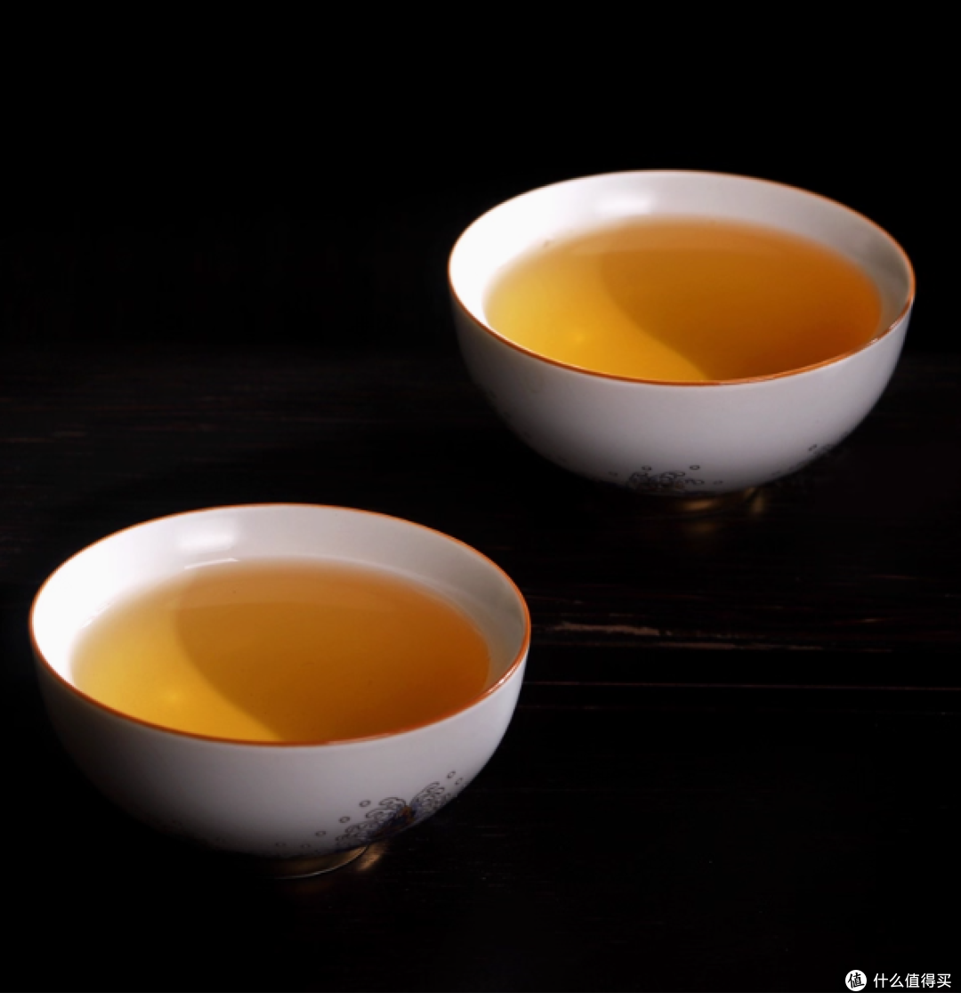 八角亭旗舰店2019年画易武古树柔:茶中画卷,柔韵传佳情