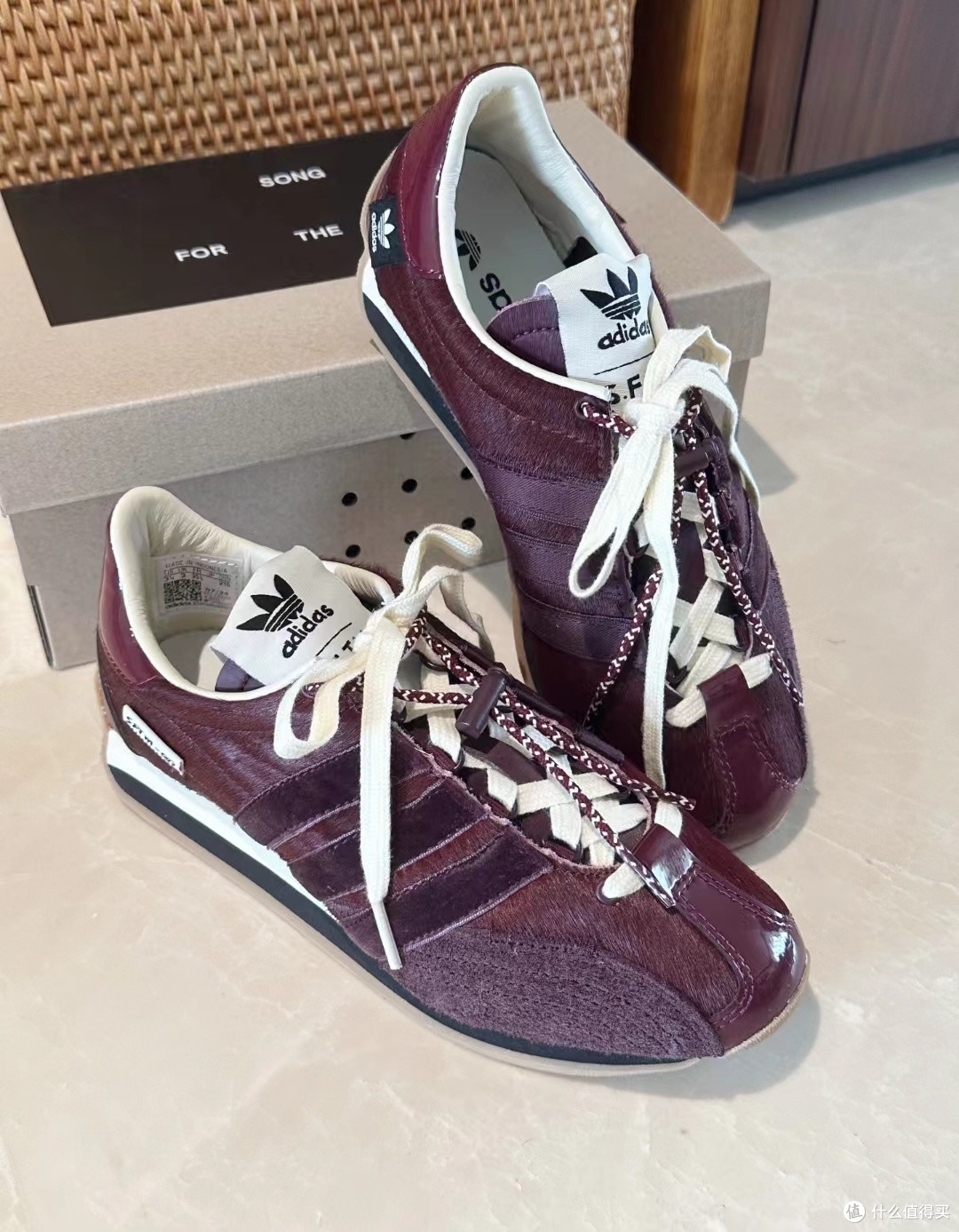 SFTM X adidas COUNTRY OG马毛德训鞋JH9011:复古与前卫的邂逅