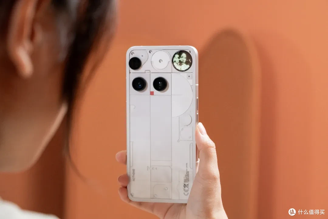 Nothing Phone (3)测评：背面的“小心思”，比屏幕更上头