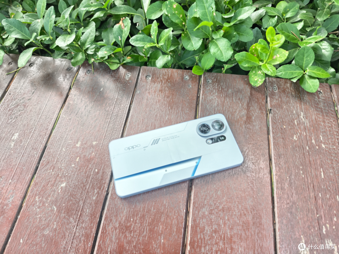 OPPO K13 Turbo Pro:自带风扇吹上天?扛得住40℃火炉城市拷打?