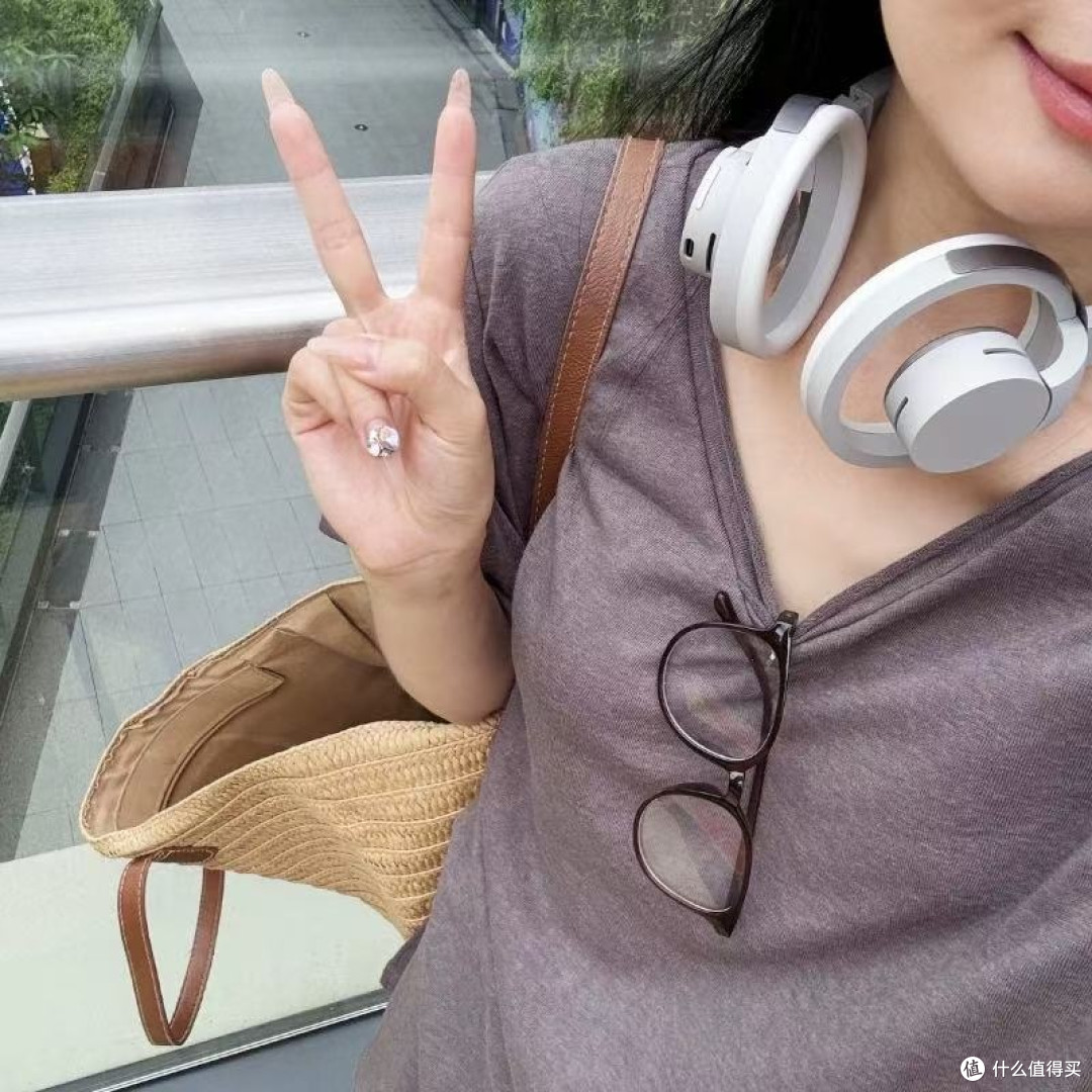 最近入手了聆白这款开放式头戴蓝牙耳机，