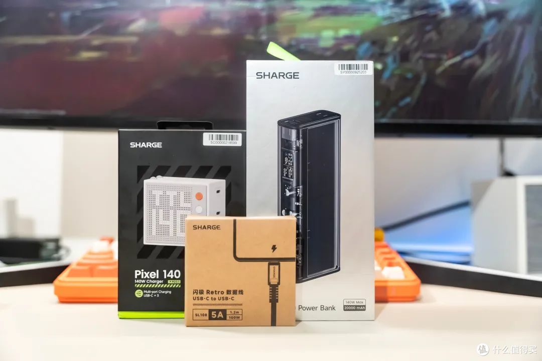 140W赛博快充,可登机!闪极银翼Pro充电宝+点阵屏充电器有点东西