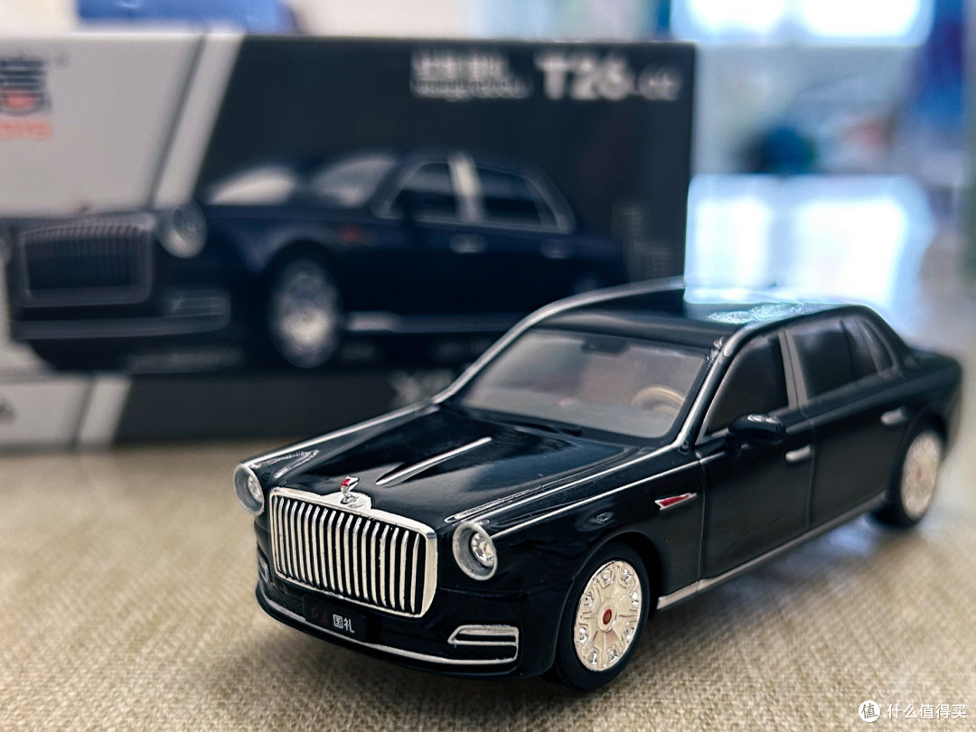 全黑哑光漆面红旗国礼模型细节精湛
