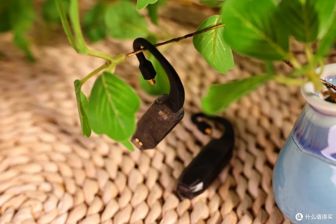不止便携，更是百搭：iFi悦尔法 GO pod Air 让无线 HiFi 更简单