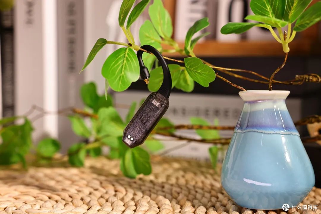 不止便携，更是百搭：iFi悦尔法 GO pod Air 让无线 HiFi 更简单