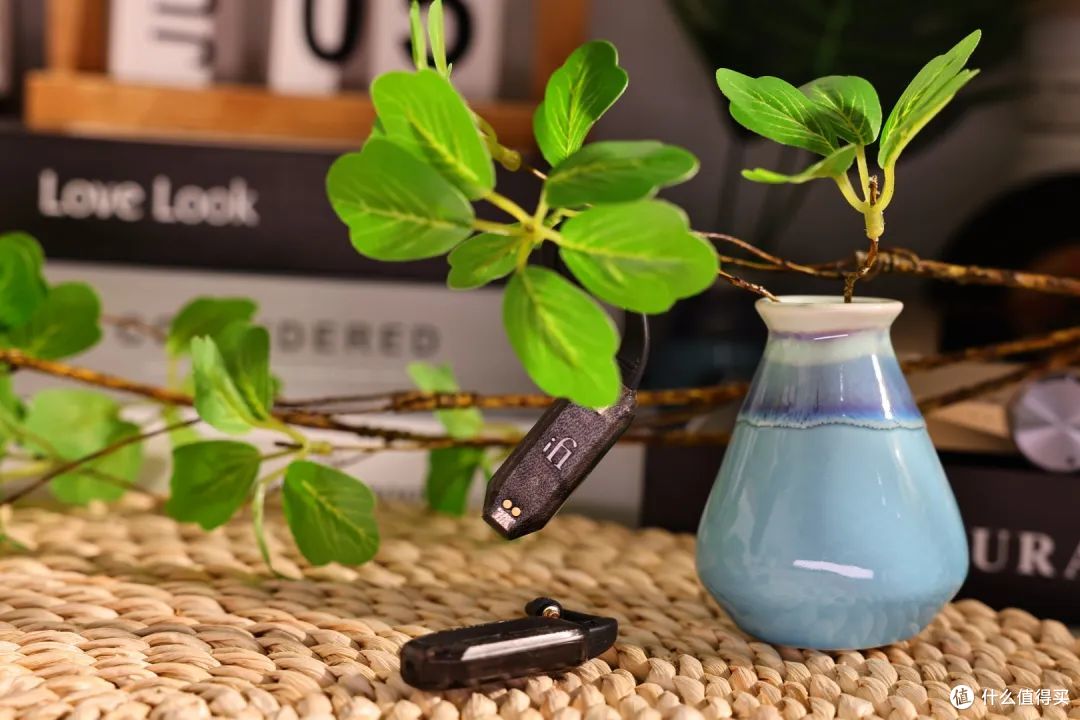 不止便携，更是百搭：iFi悦尔法 GO pod Air 让无线 HiFi 更简单