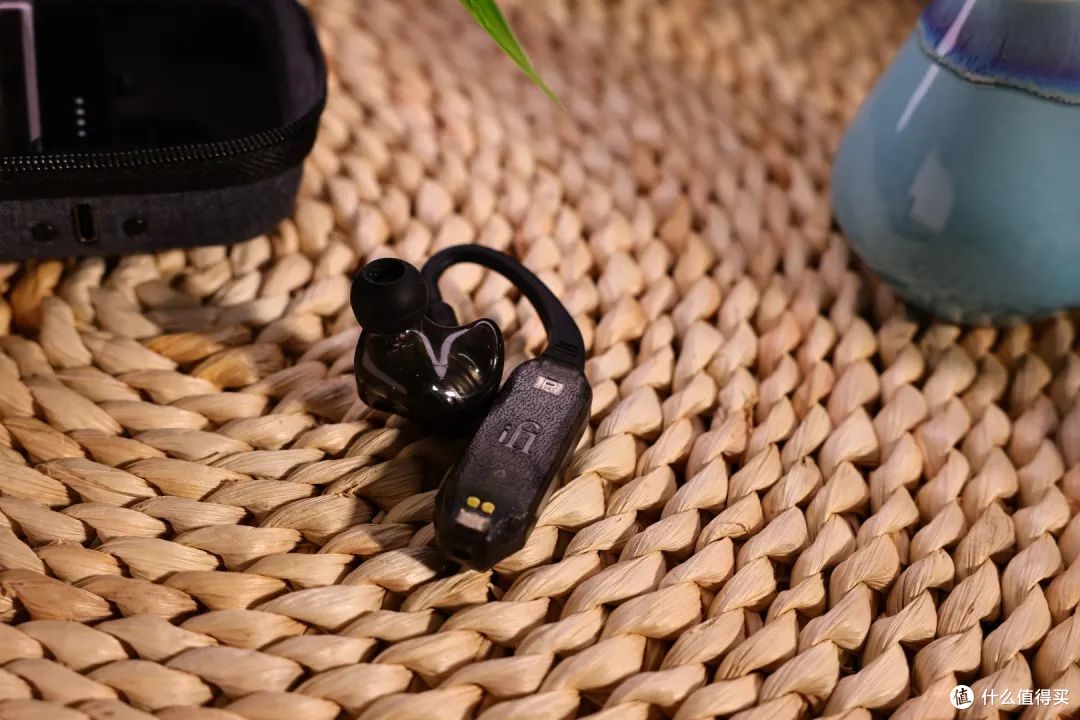 不止便携，更是百搭：iFi悦尔法 GO pod Air 让无线 HiFi 更简单