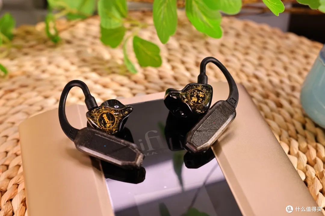 不止便携，更是百搭：iFi悦尔法 GO pod Air 让无线 HiFi 更简单