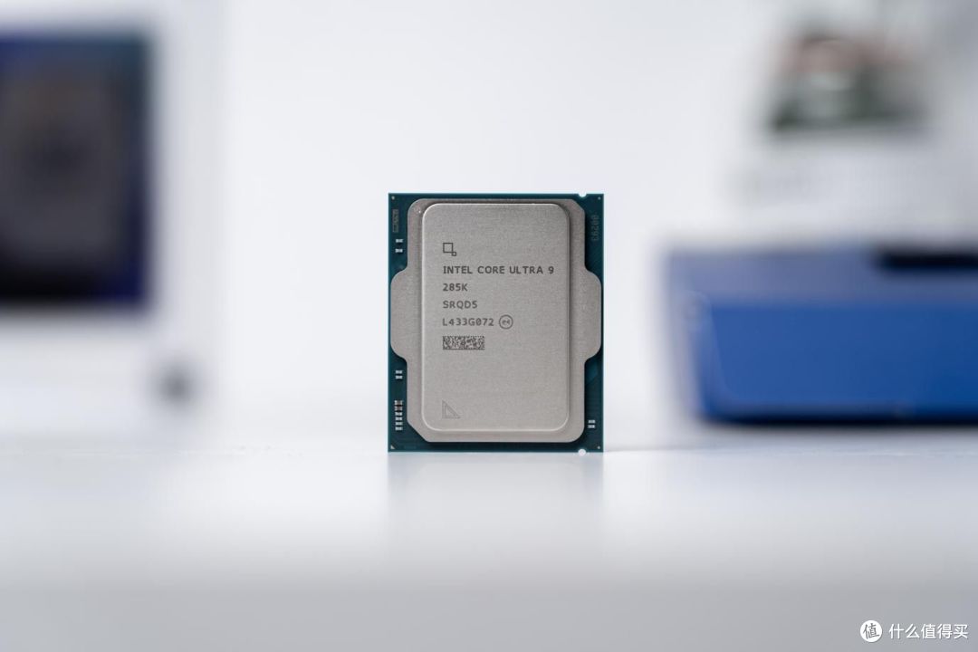 Low帧碾压+千帧流畅！锐龙7 9800X3D对比Ultra9 285K：暑期王者！