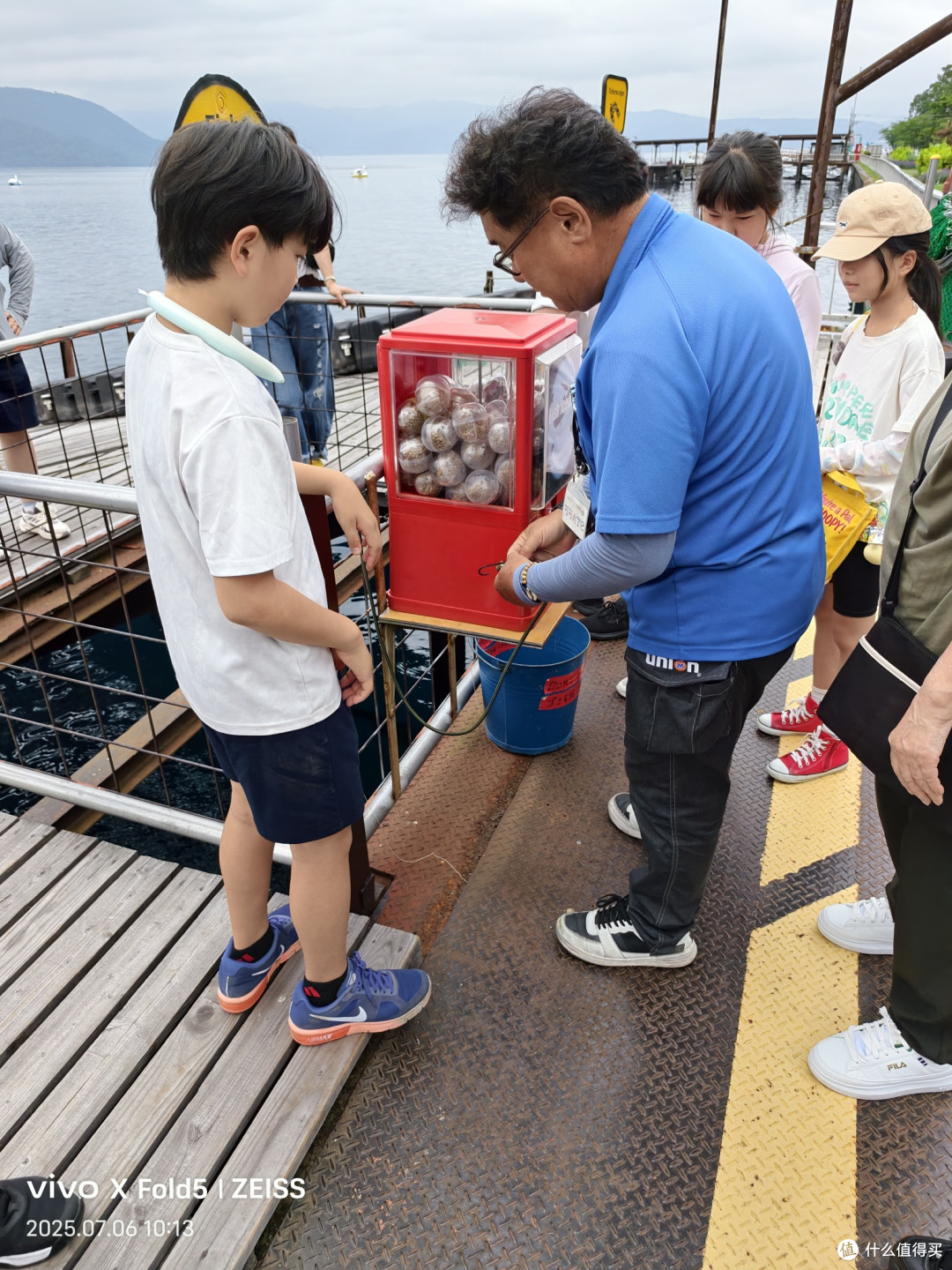 热心小哥哥和老板