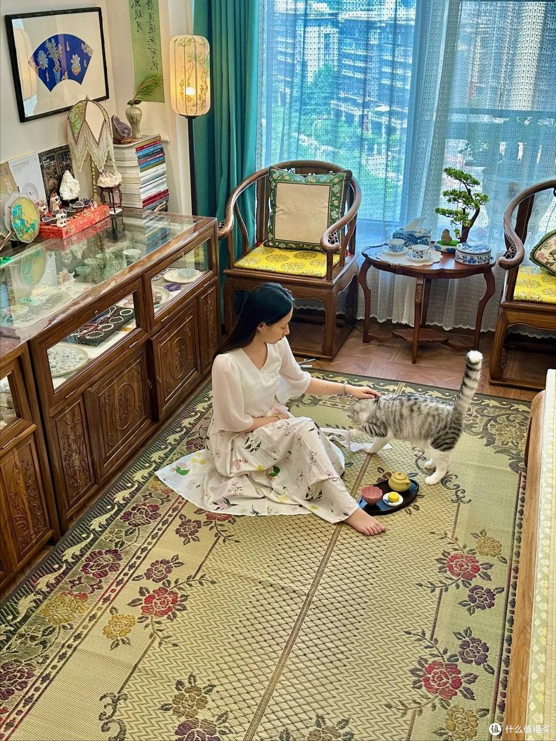 北京一女太太，因爱看《甄嬛传》，把小屋装修的宫里宫气，好高级