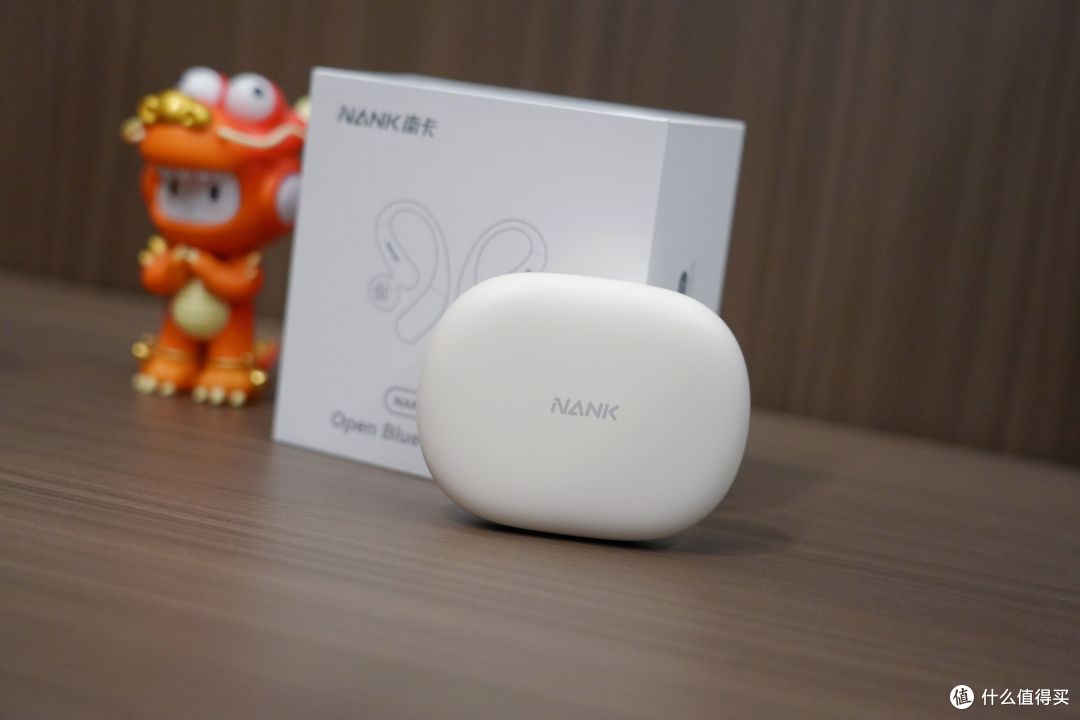 南卡OENova：戴了就像没戴，这耳机是来“报恩”的吧