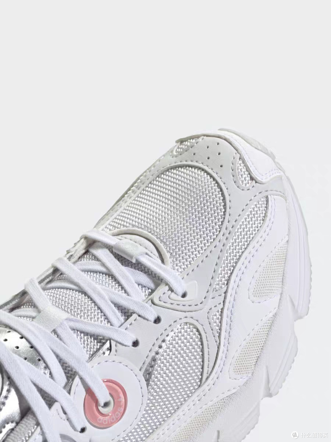 adidas ASTIR贝果鞋:复古与舒适兼备