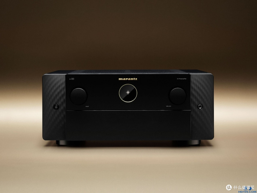 AV 10 - Black lifestyle view