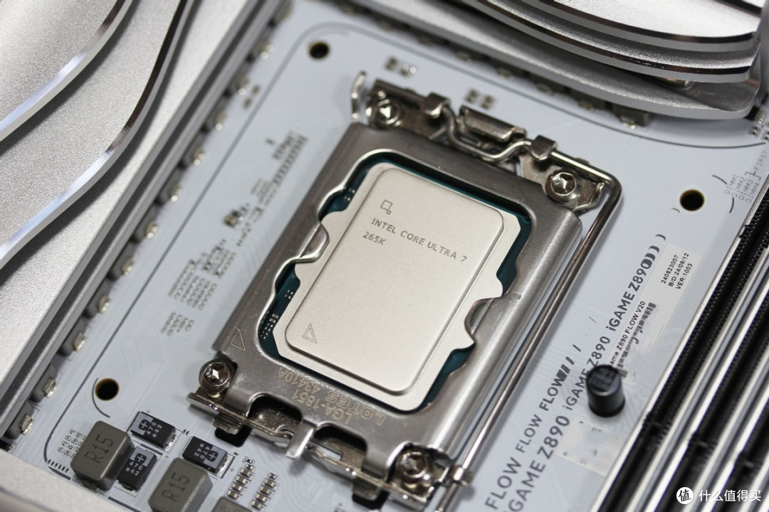 2G独立缓存+英韧主控,2TB满血PCIe4.0 SSD金百达 KP270装机实测