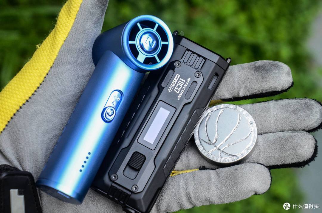 这手电犯规了,探照灯都能随身带:奈特科尔 EDC37