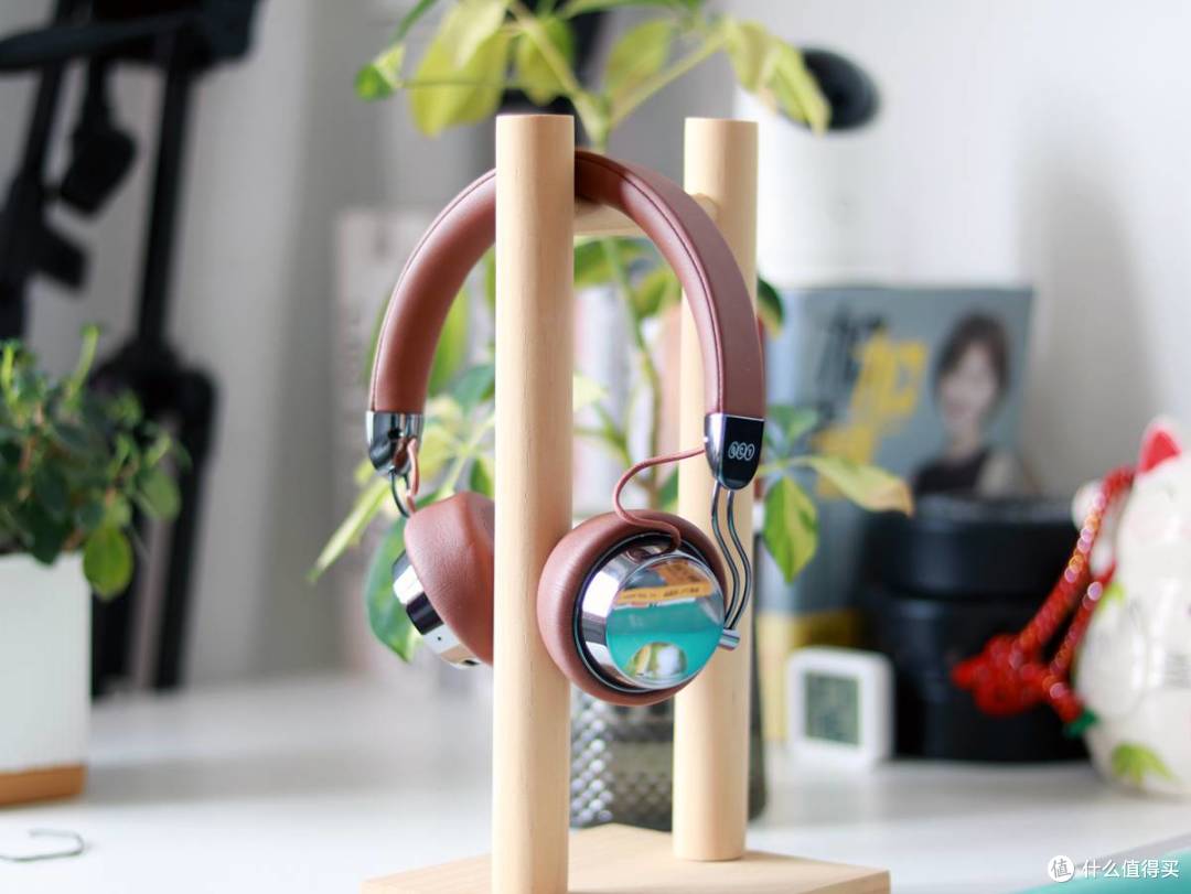 百元耳机新宠儿！QCY Era 7 复古耳机超吸睛，卓越音质体验感拉满