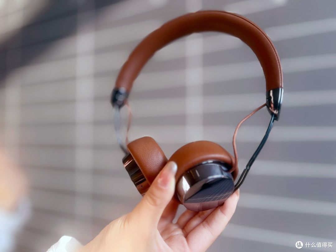 百元耳机新宠儿！QCY Era 7 复古耳机超吸睛，卓越音质体验感拉满