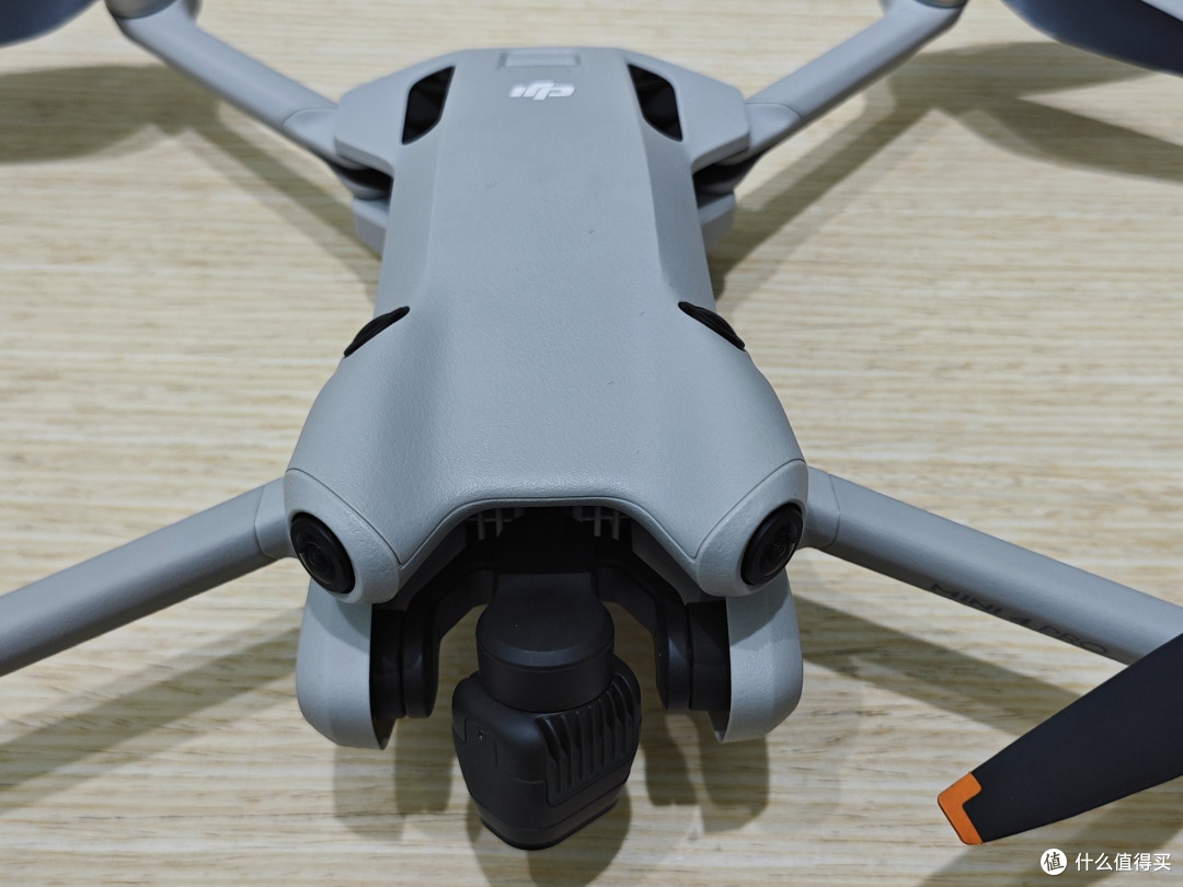 大疆Mini 4 Pro真实体验:爽飞不肉疼,但炸机警告绝不是开玩笑!