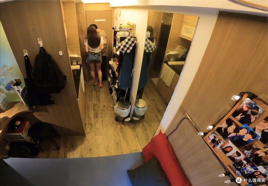 香港一对夫妻,蜗居9㎡小屋,入住2年,被超500万人羡慕,真幸福