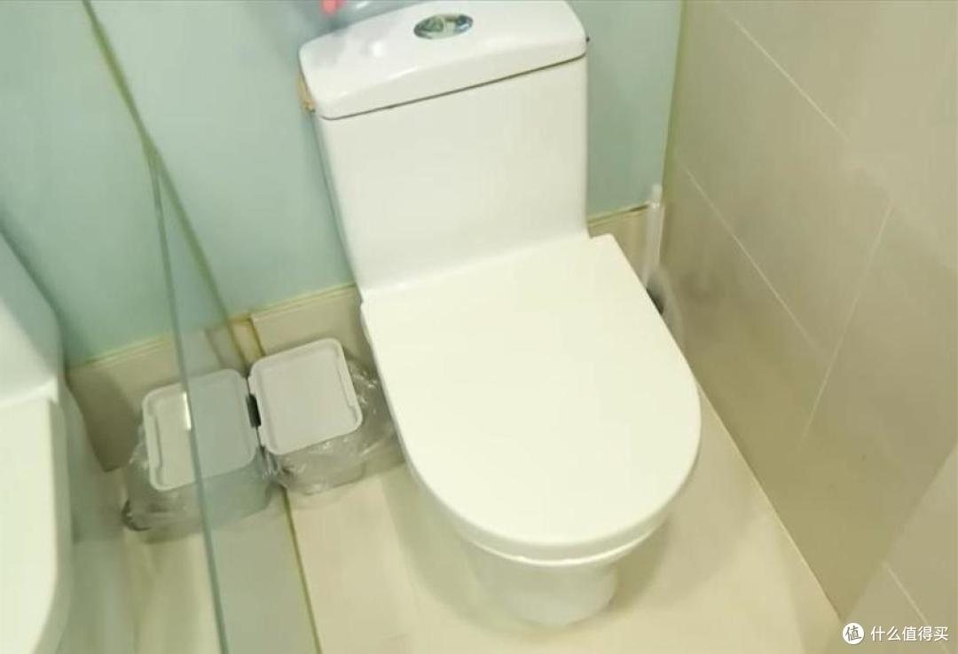 香港一对夫妻,蜗居9㎡小屋,入住2年,被超500万人羡慕,真幸福