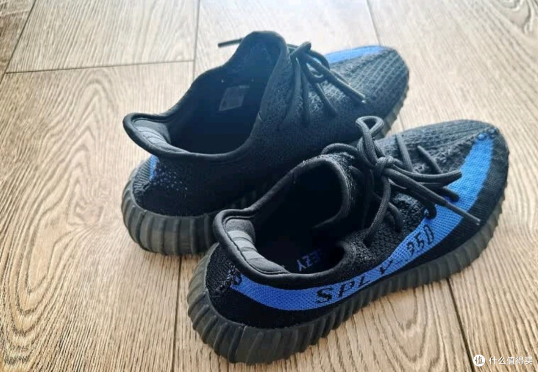 夏日鞋柜C位!阿迪达斯Yeezy350椰子太懂年轻人