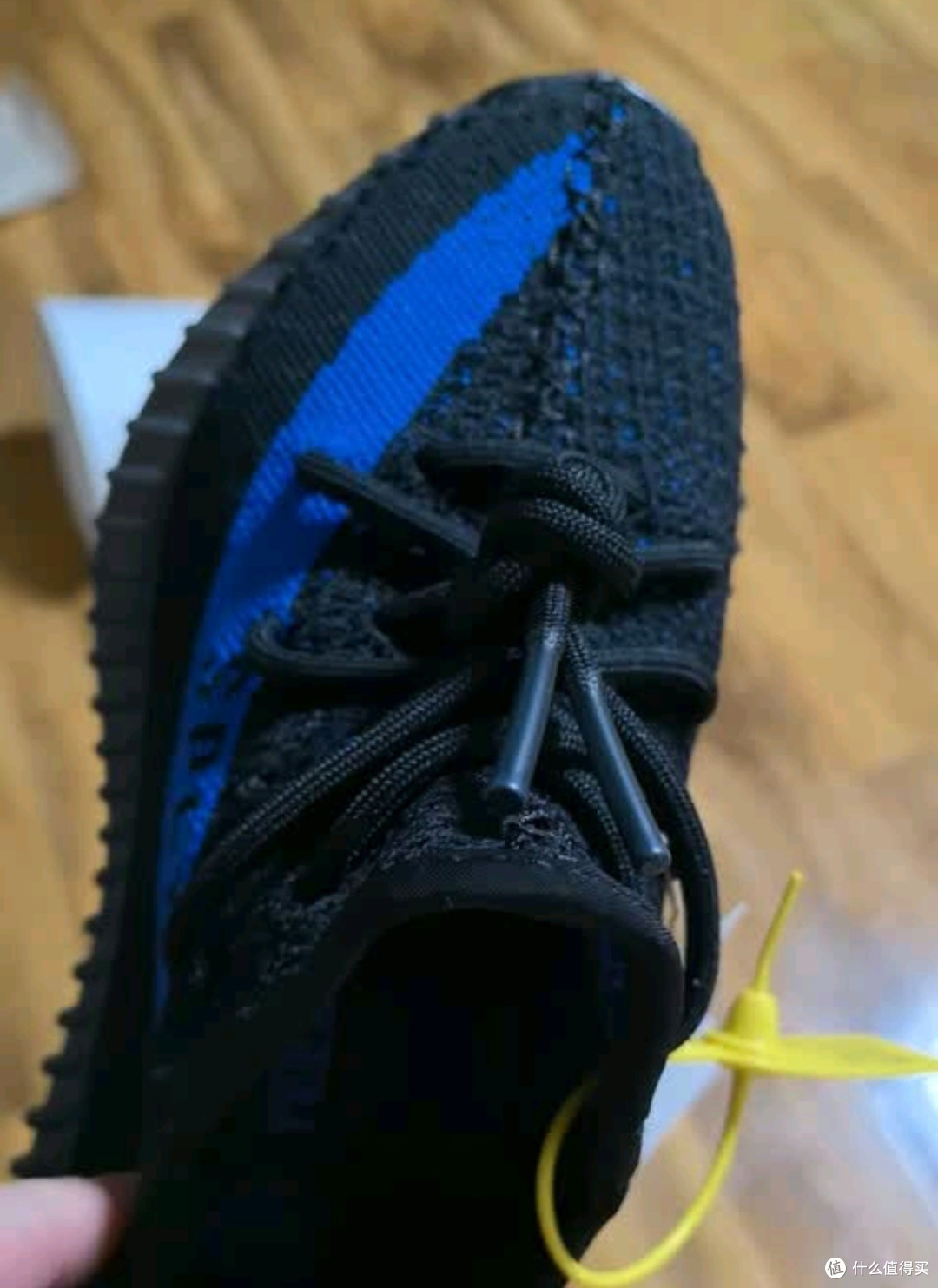 夏日鞋柜C位!阿迪达斯Yeezy350椰子太懂年轻人