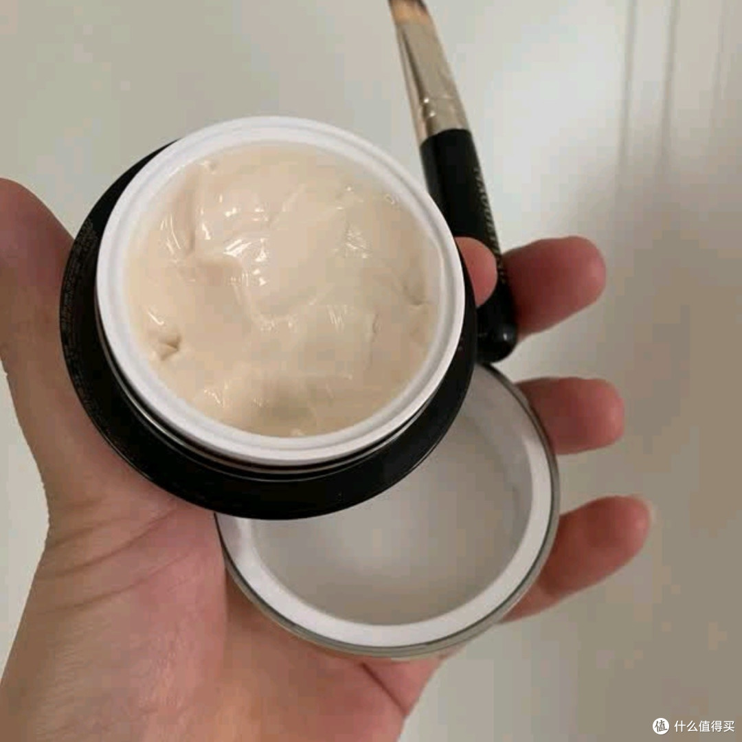 毛戈平奢华鱼子酱面膜：贵妇级护肤的璀璨之选