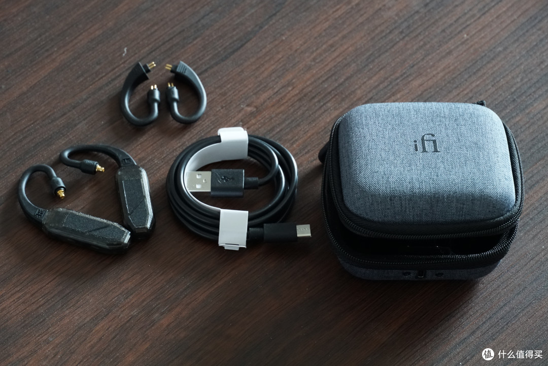 逼近理想形态:1880元,HIFI真无线蓝牙耳挂iFi Go pod Air