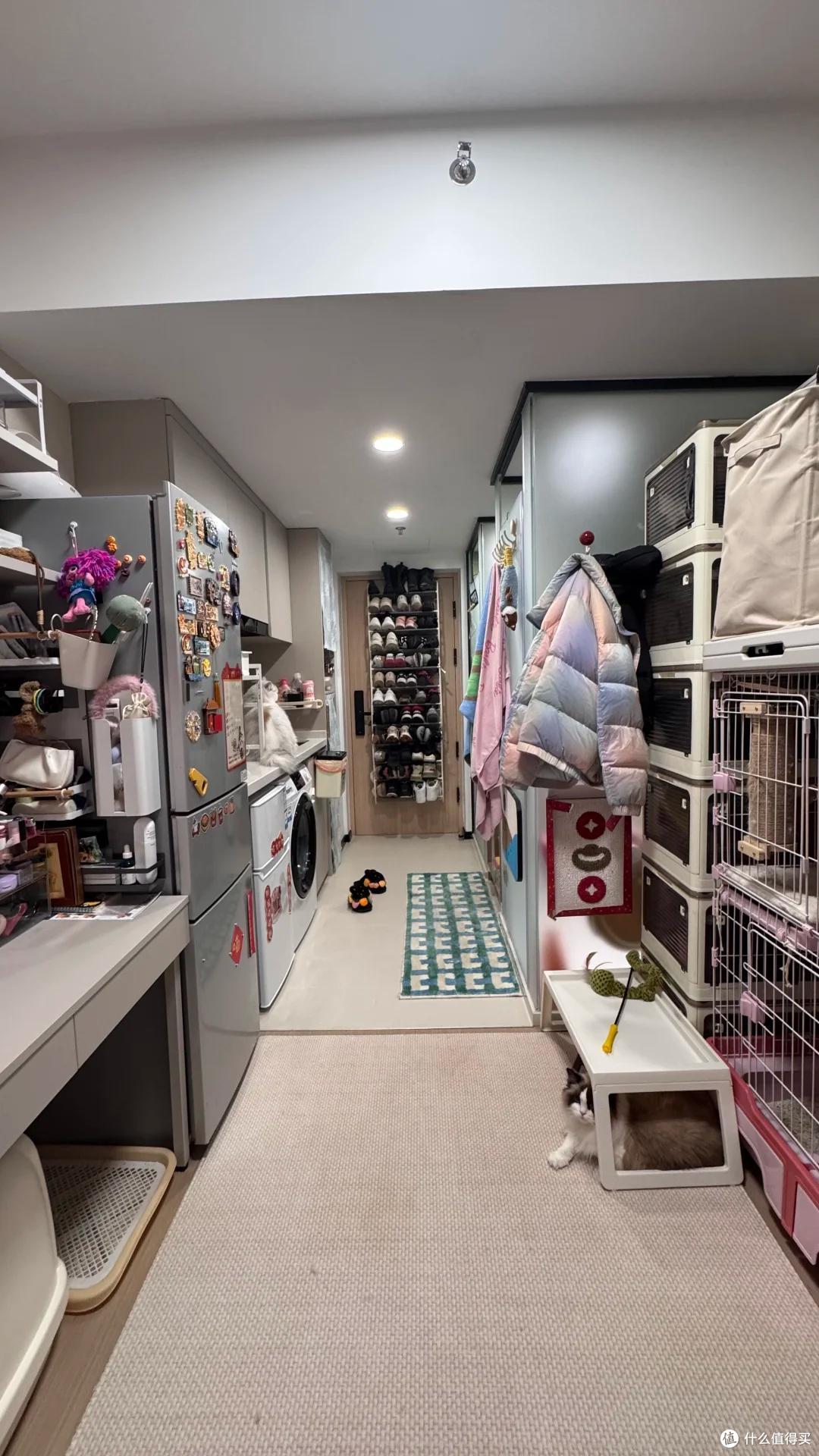 香港一姑娘的家火了,12㎡,布置得满满当当,那叫一个壮观,晒晒
