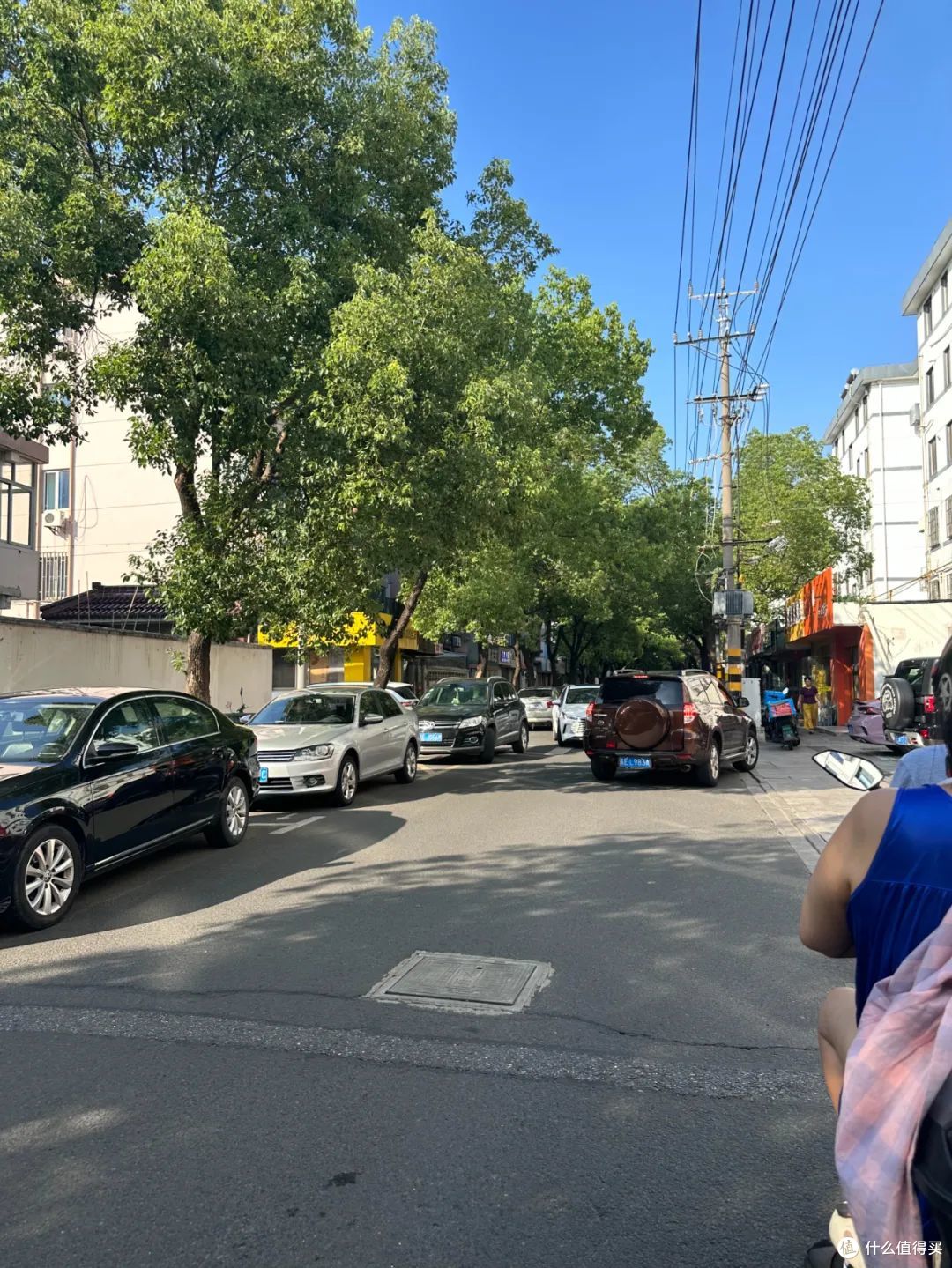 不听劝!买了别人不要的“老破小一楼”,入住一年多,说说心里话