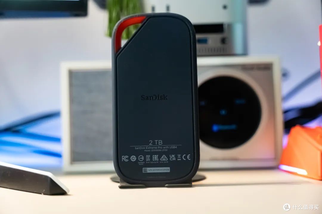 高速耐用便携!闪迪至尊超极速™ 移动固态硬盘 USB4 版实测
