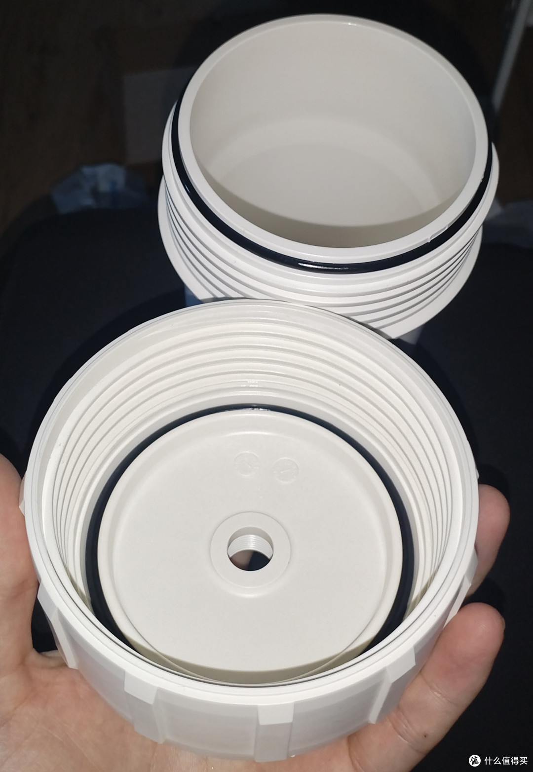 打开滤瓶盖子
